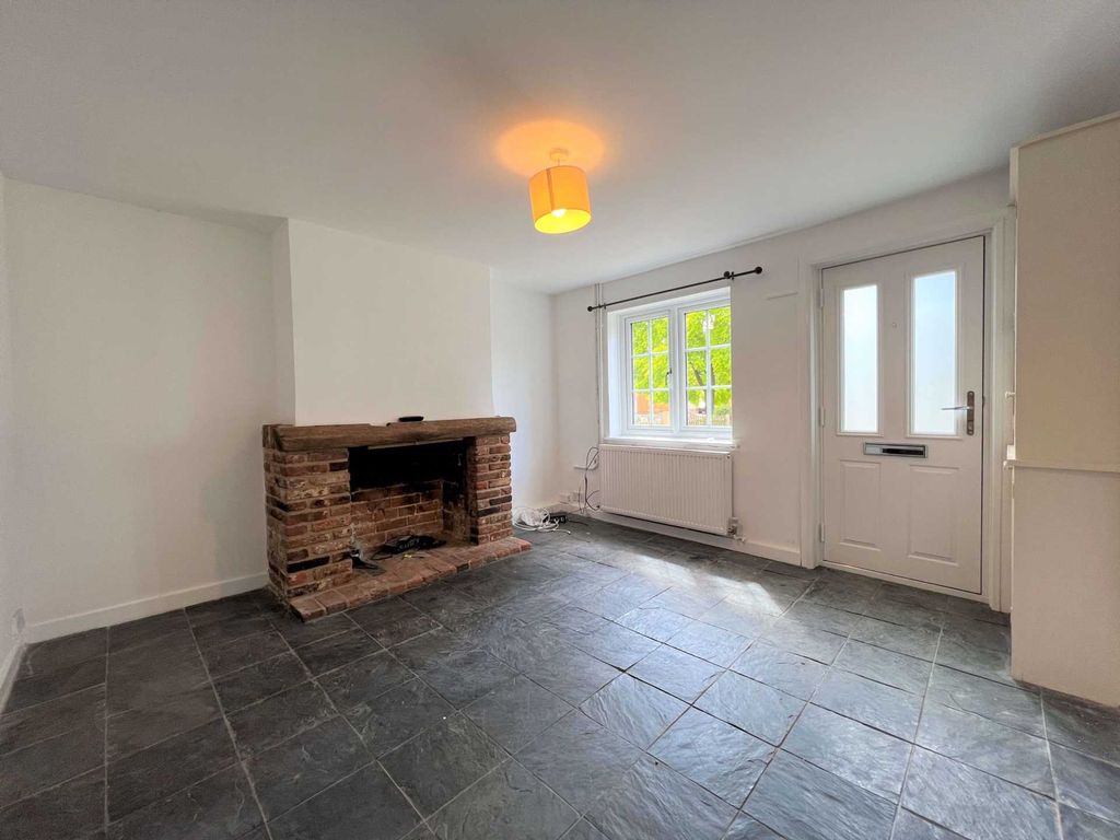Property photo 2 of 7