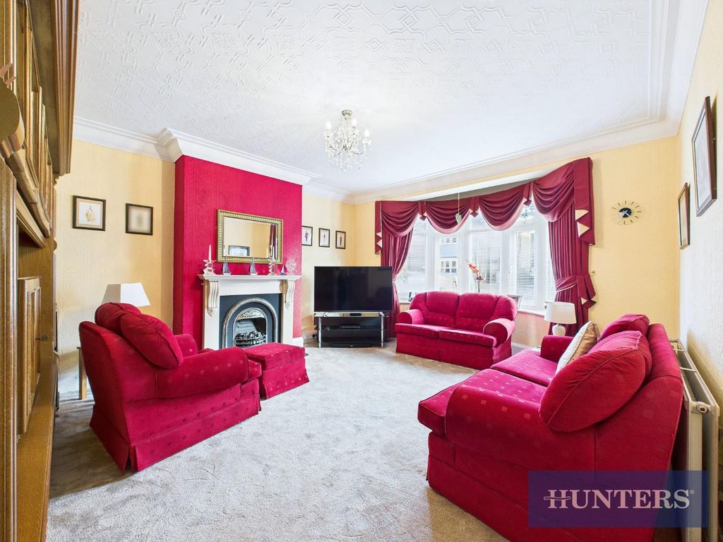 Property photo 2 of 16 Cam05333G0-Pr0011-Still024.Jpg