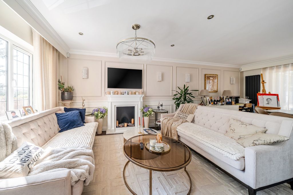 Property photo 3 of 38 42-6A6A317d94765-...