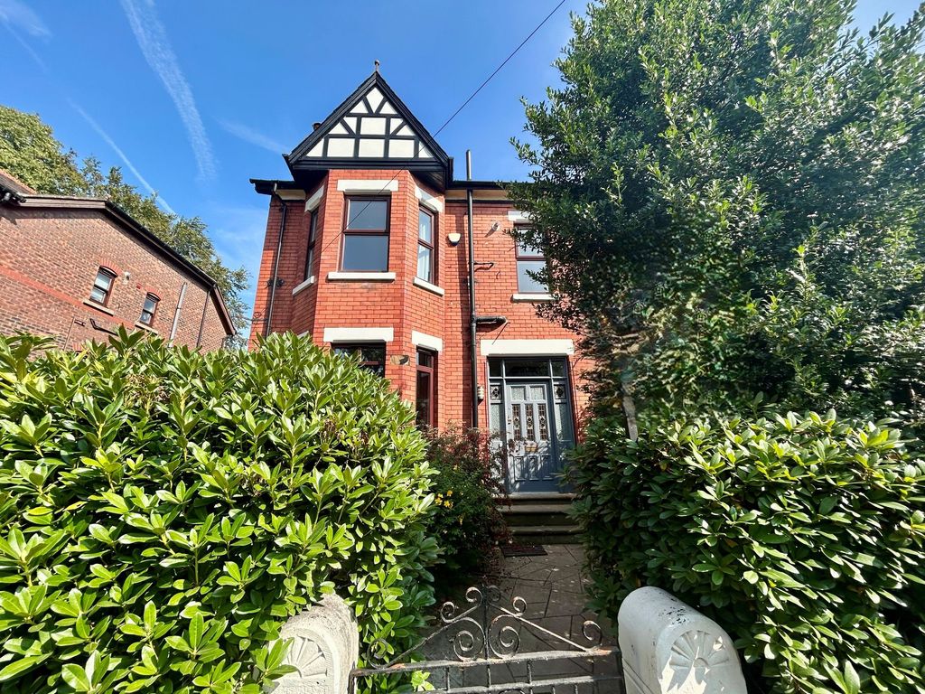 Property photo 1 of 27