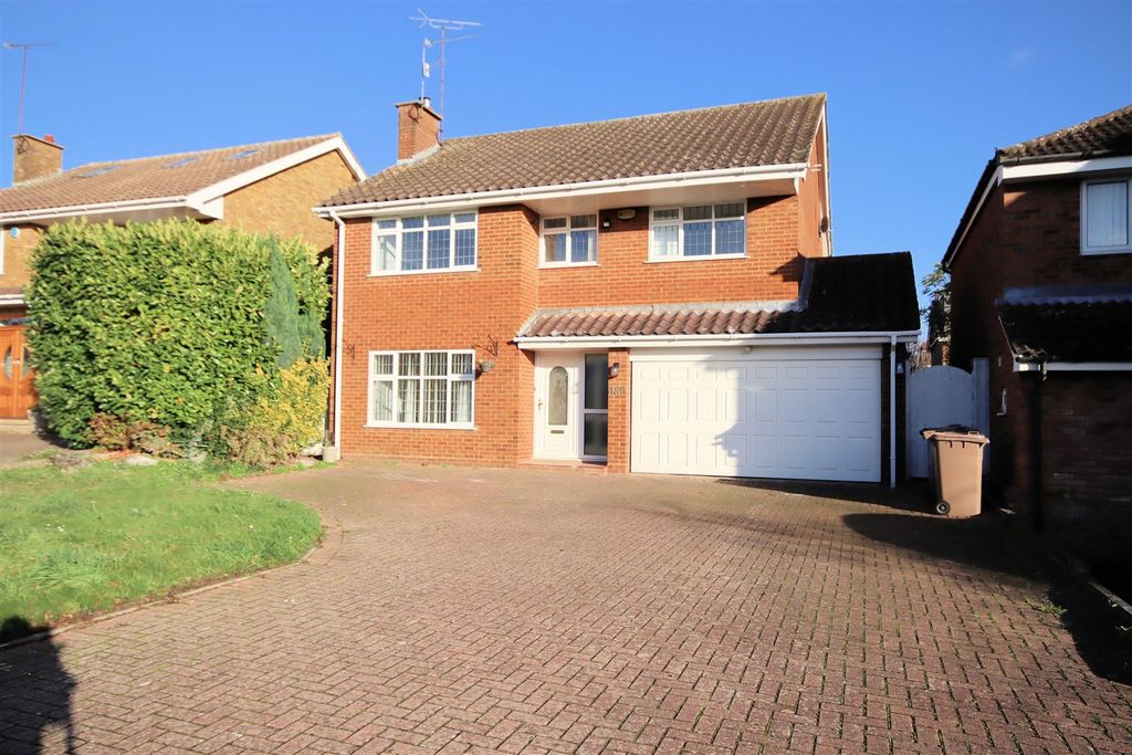 Property photo 1 of 28 480Oldbedfordrd-H1.Jpg