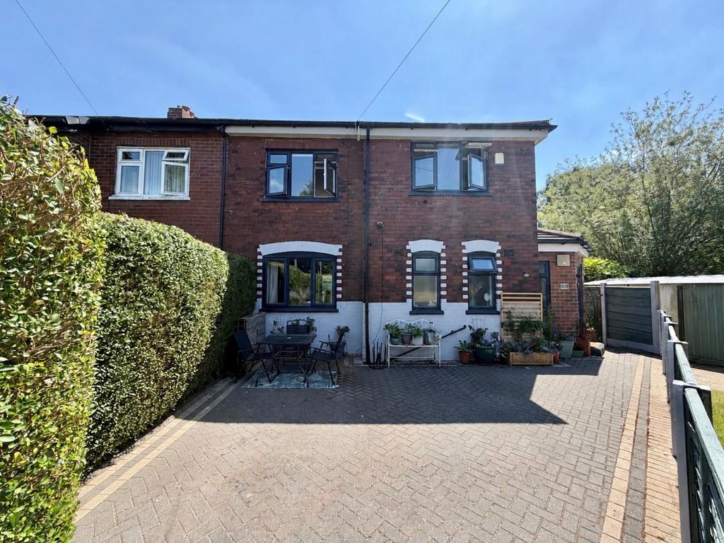 Property photo 1 of 33