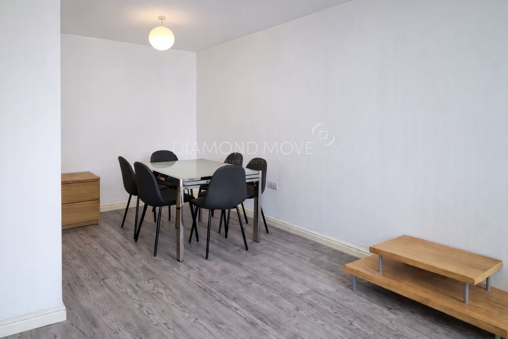 Property photo 2 of 10 Photo 5