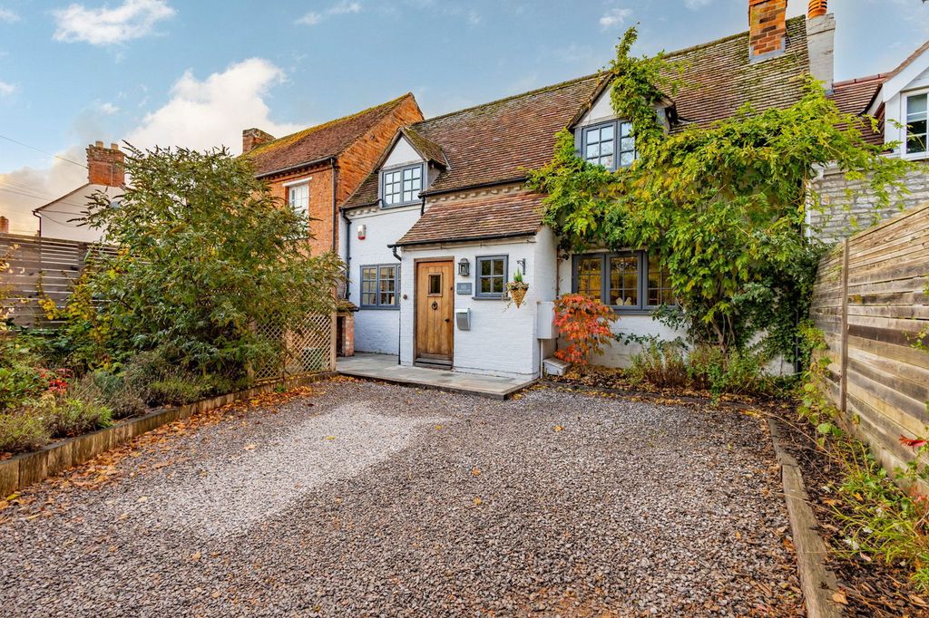 Property photo 1 of 37