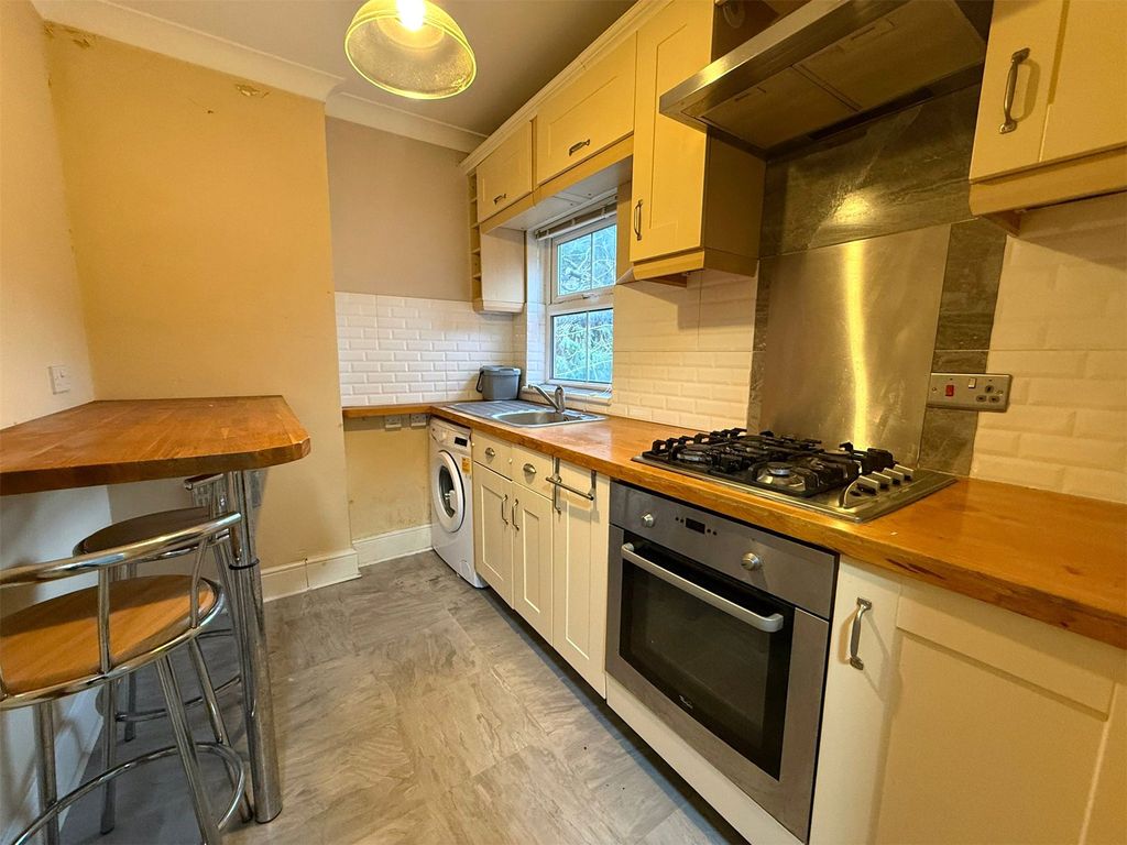 Property photo 3 of 5 Picture No. 23