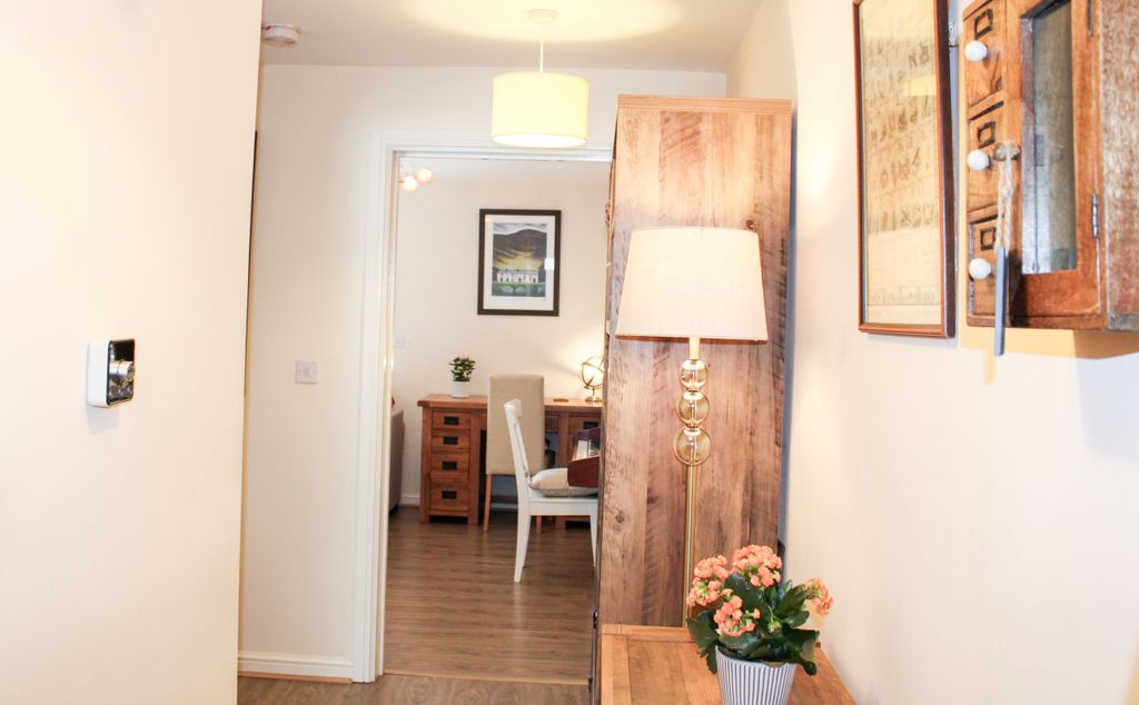 Property photo 3 of 36