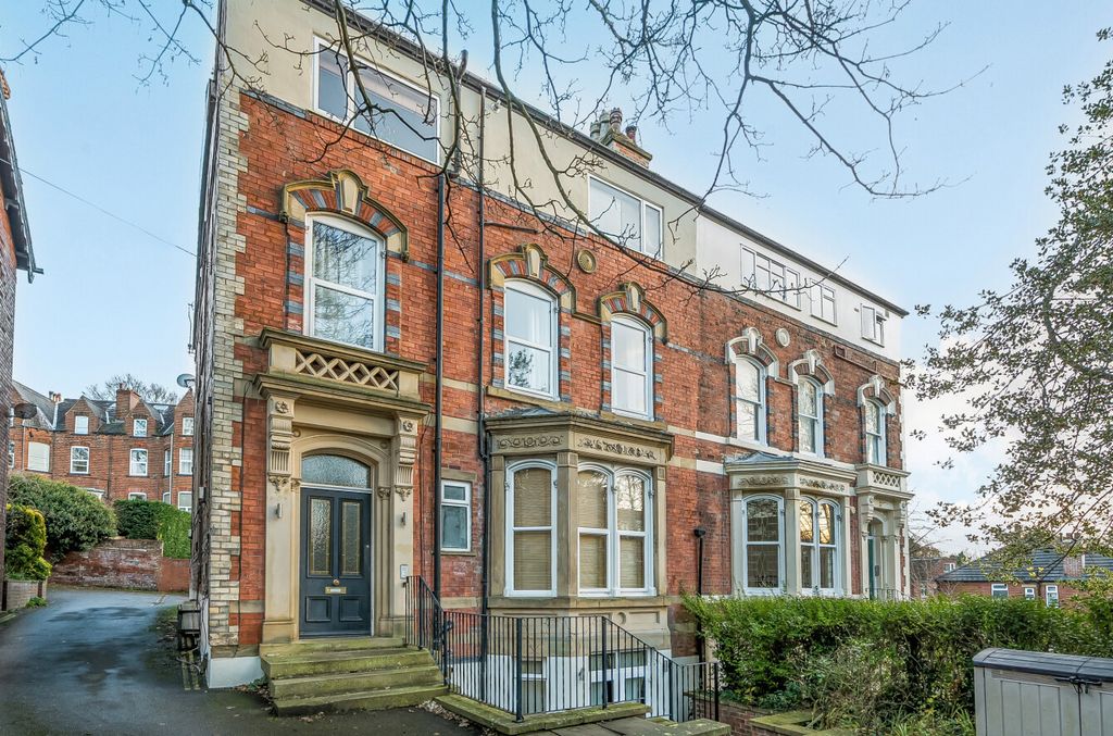 Property photo 1 of 10 External