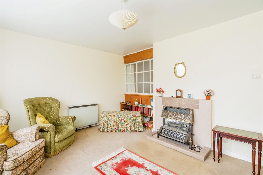 Property photo 3 of 13