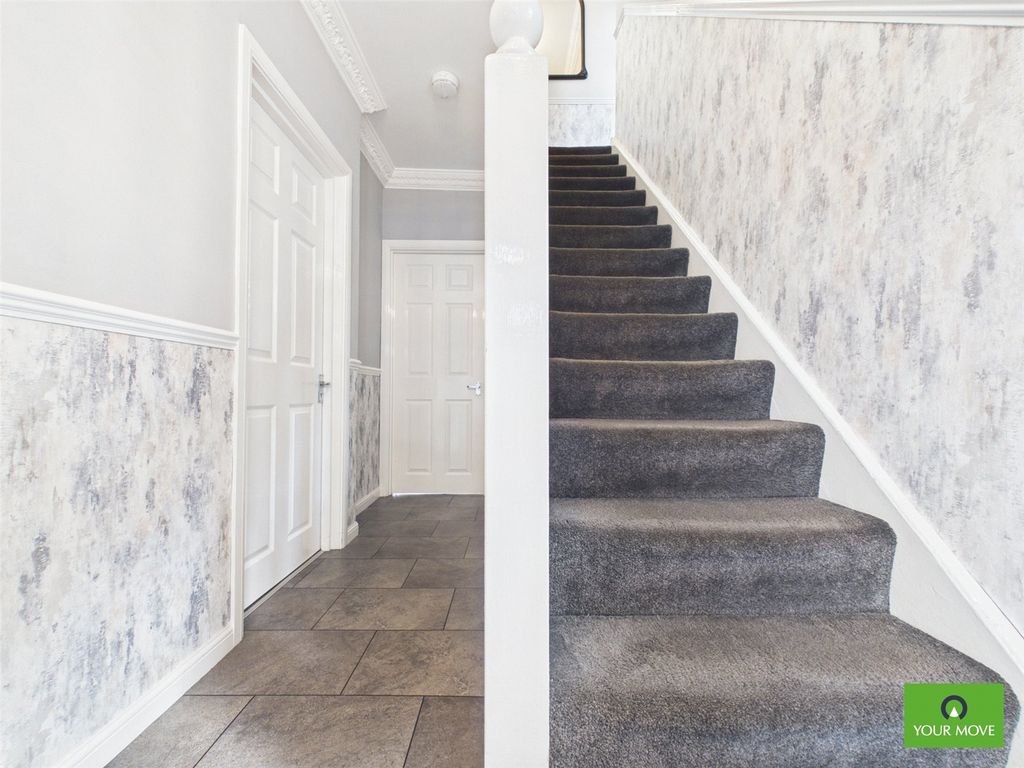 Property photo 3 of 47 Hallway