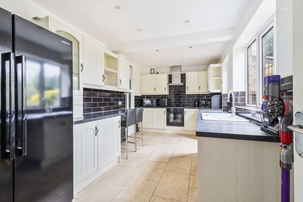 Property photo 2 of 21 Img_6020