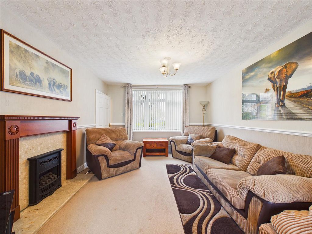 Property photo 2 of 13 Cam05193G0-Pr0138-Still003.Jpg