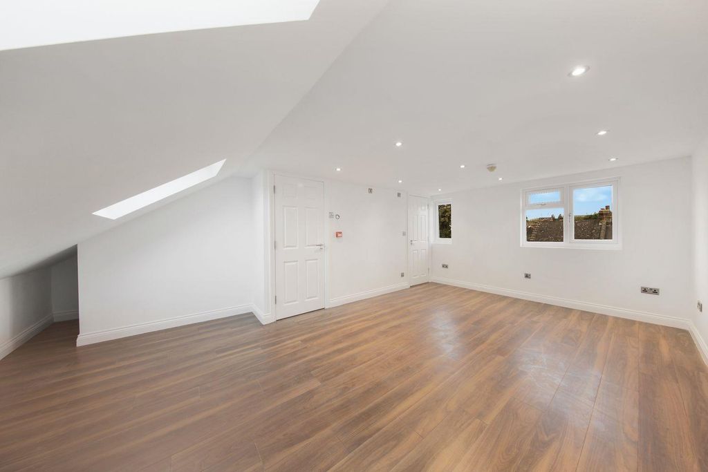 Property photo 3 of 12 19523552 (11).Jpg