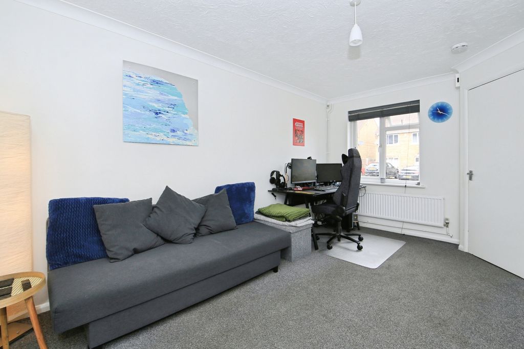Property photo 3 of 18