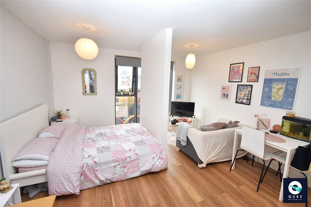 Property photo 1 of 10 Picture No. 02