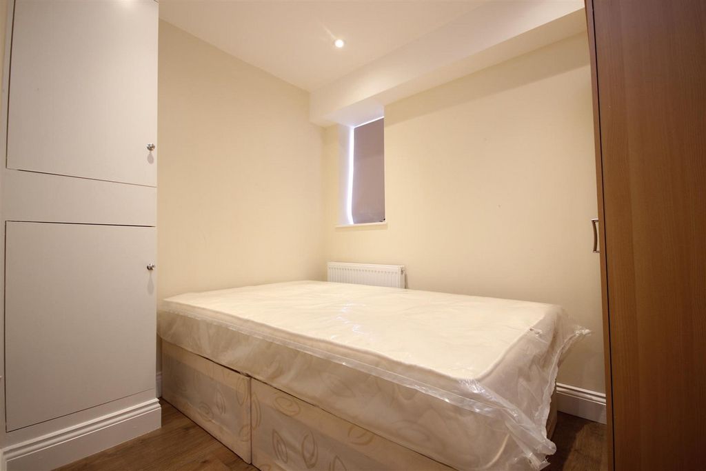 Property photo 3 of 3