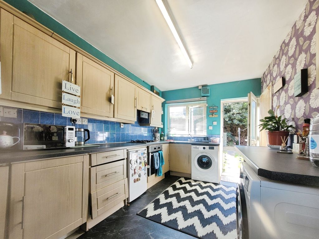 Property photo 3 of 10 7Bf6c408-1000101675