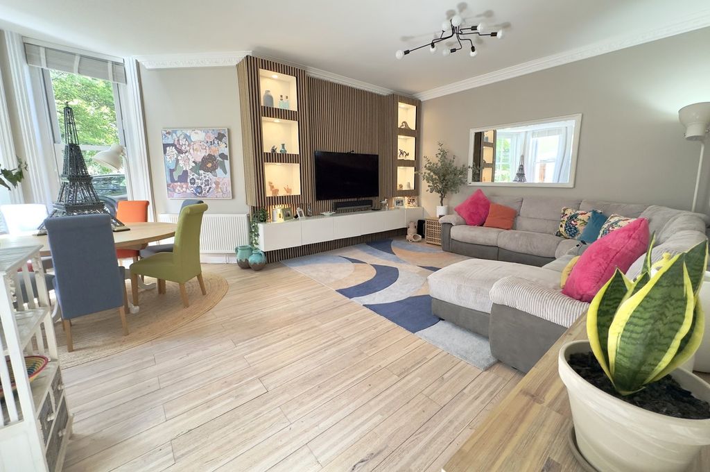 Additional image 4 of 3 bed flat for saleCavendish Road, Dean Park, Bournemouth BH1