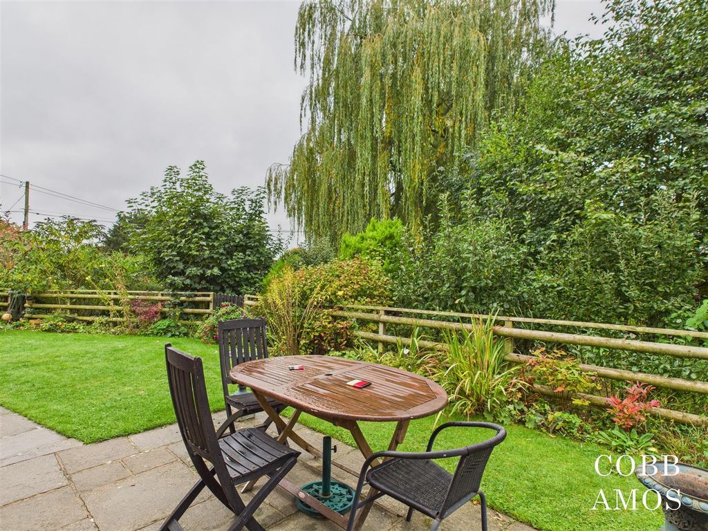 Property photo 2 of 28 Cam02803G0-Pr0235-Still034.Jpg