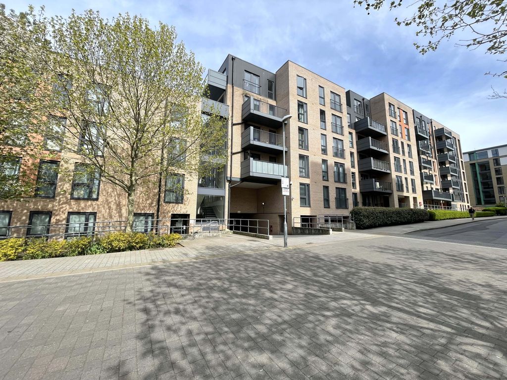 Property photo 2 of 9