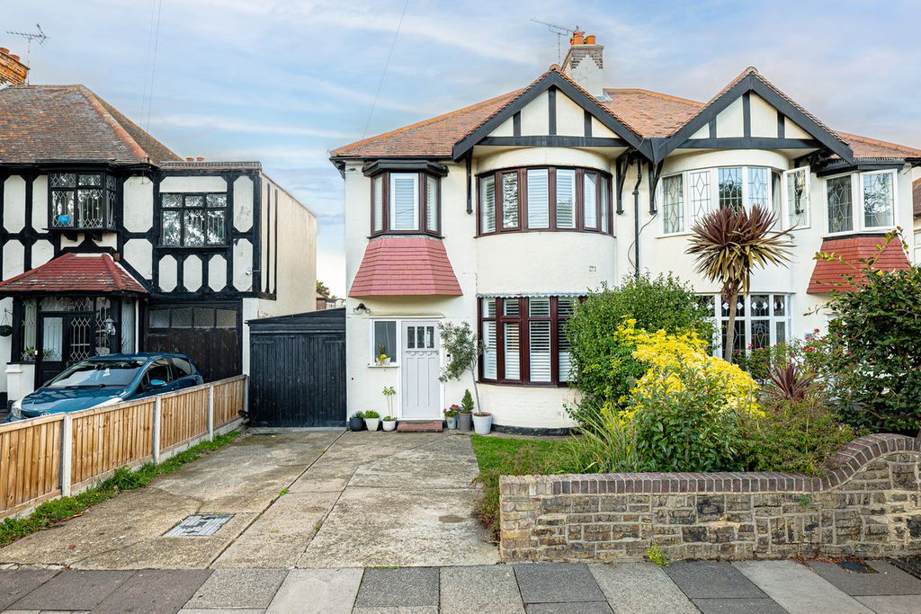 Property photo 1 of 29
