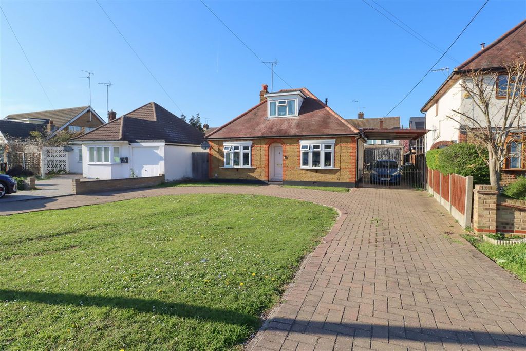 Property photo 1 of 24 126 Nevendon Road Front-2.Jpg