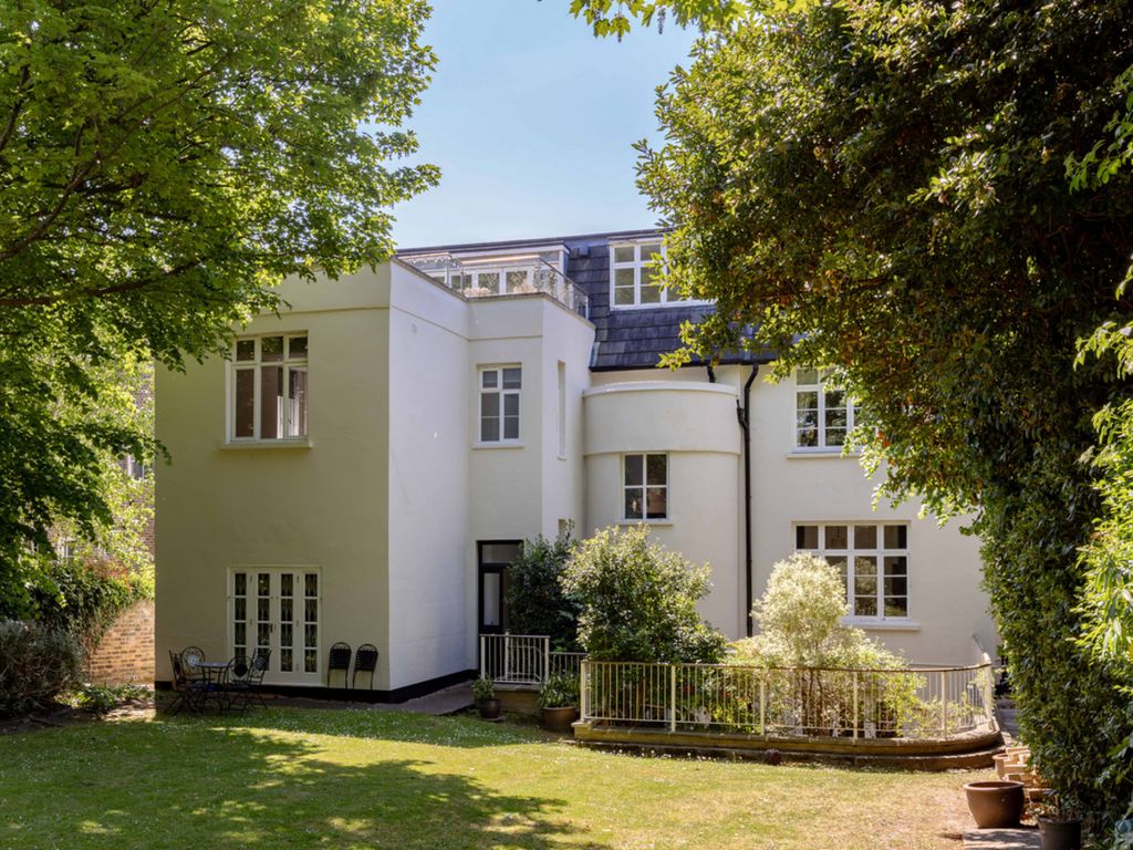 Property photo 3 of 10