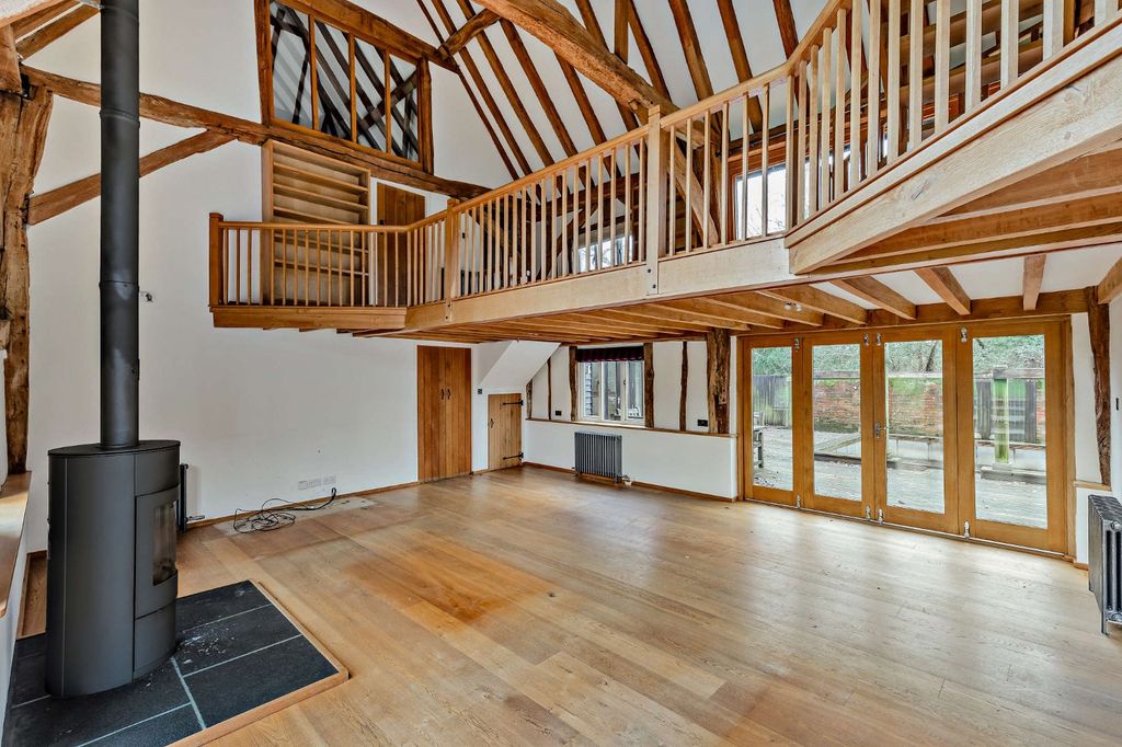 Property photo 2 of 29 Picture No. 18