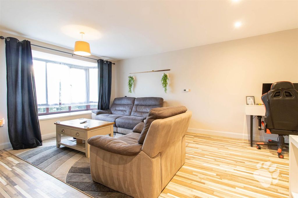 Property photo 3 of 15 Lounge/Diner