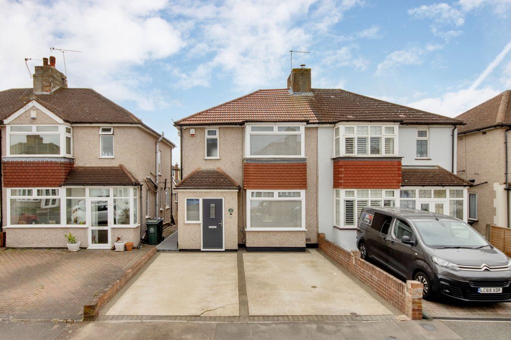 Property photo 1 of 22