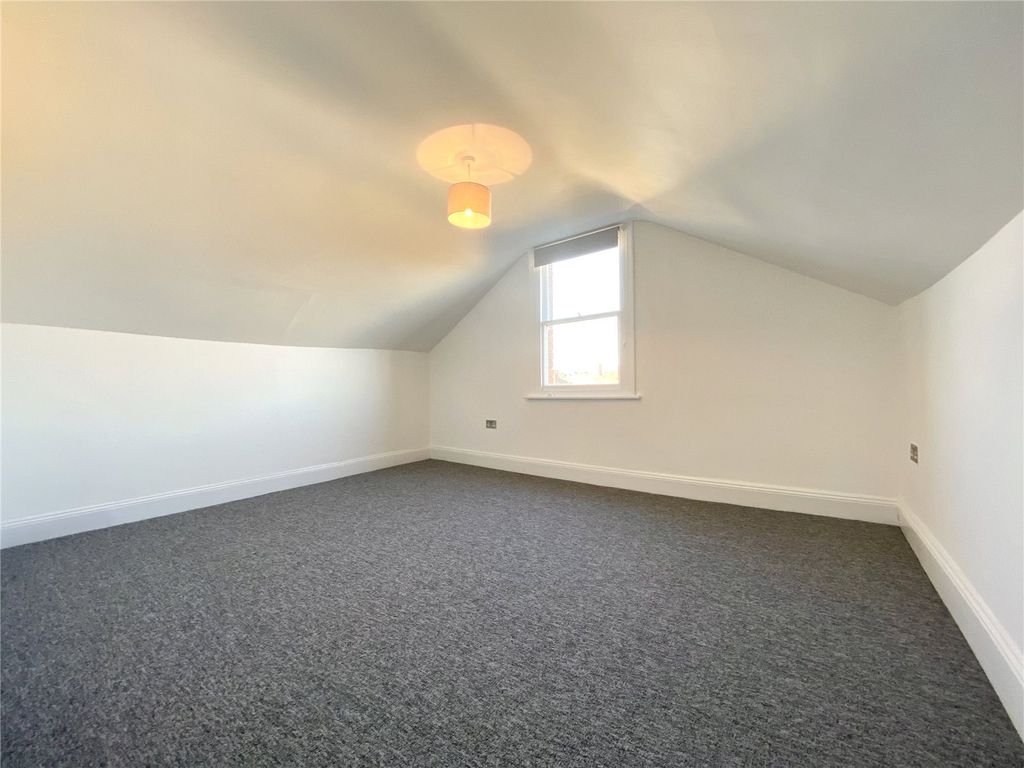 Property photo 3 of 16 Picture No. 16