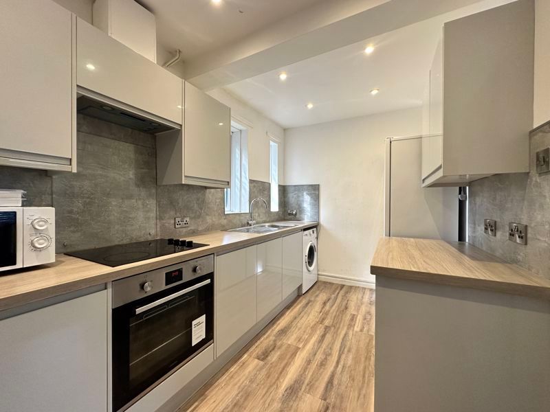 Property photo 2 of 11 Photo 17