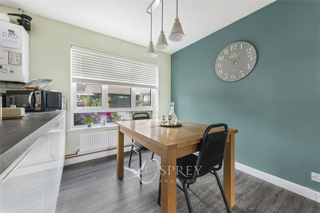 Property photo 3 of 15 Kitchen Dining Room