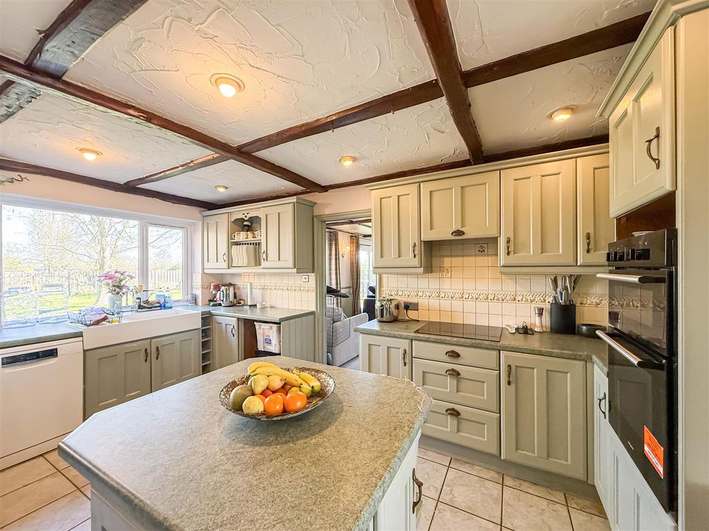 Property photo 3 of 45 Kitchen