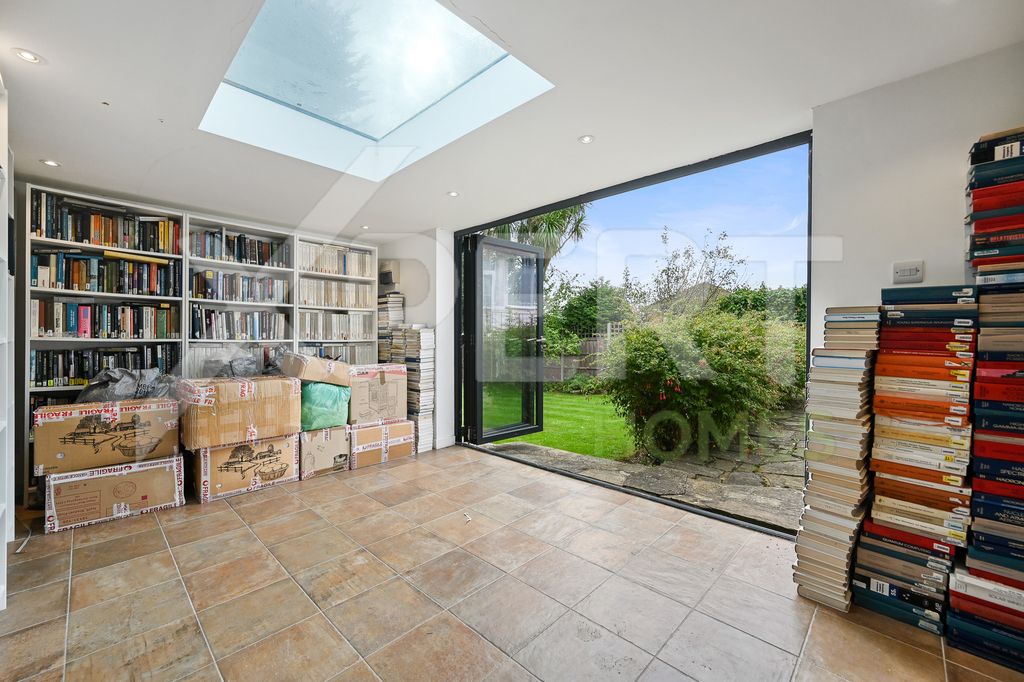 Property photo 3 of 15