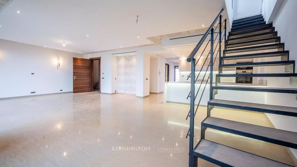 Property photo 3 of 24