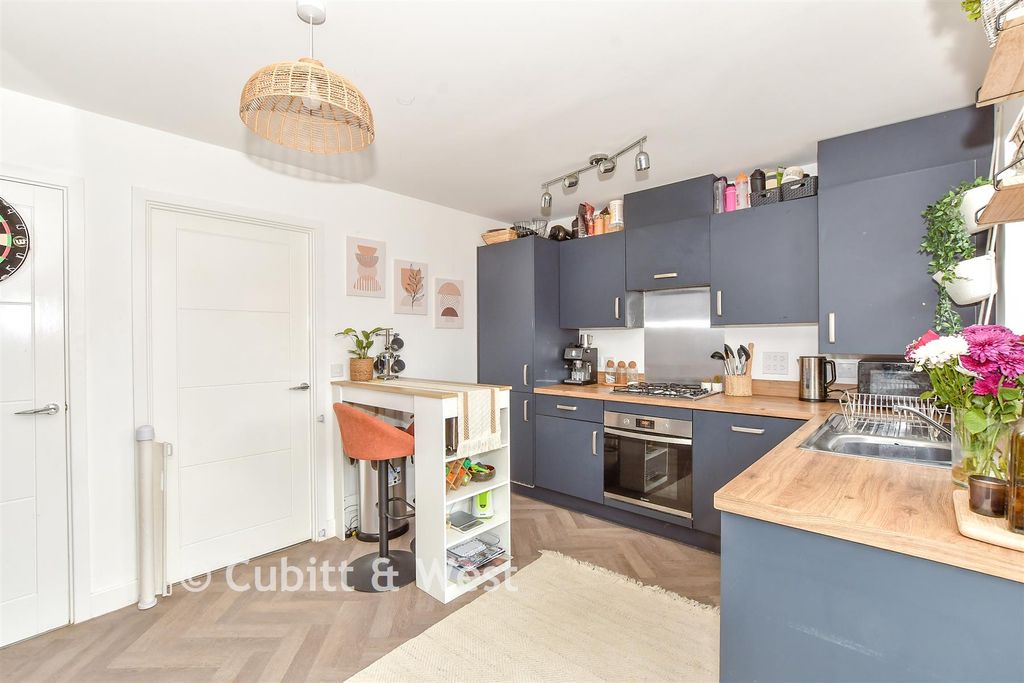Property photo 1 of 13 Kitchen/Diner