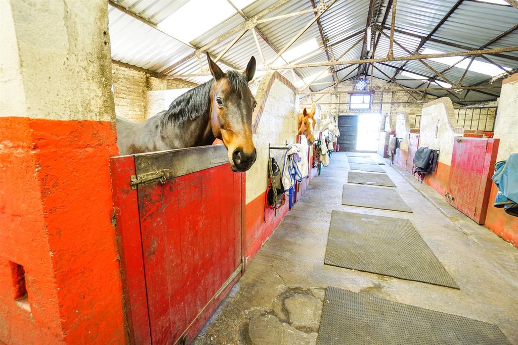 Property photo 2 of 50 Stables