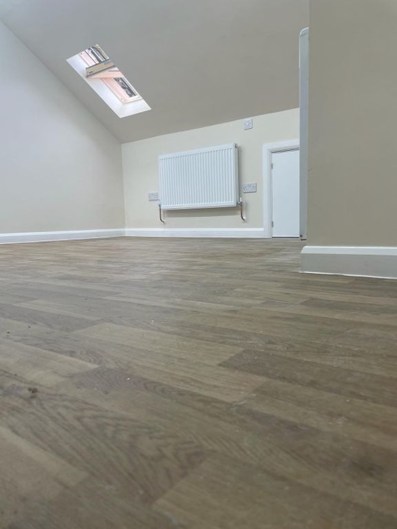 Property photo 2 of 3