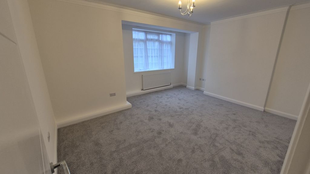 Property photo 2 of 10 Gallery