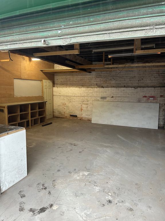 Property photo 2 of 3