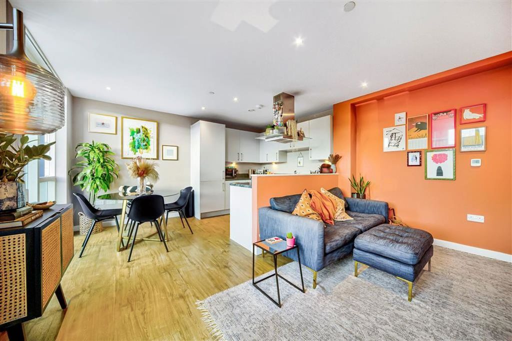 Property photo 2 of 8