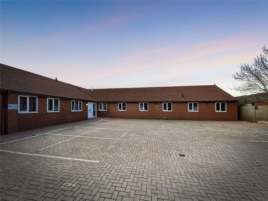 Property photo 1 of 9 Picture No. 03