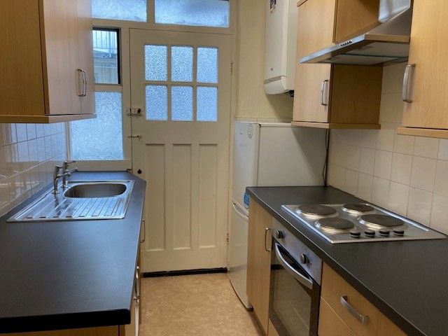 Property photo 3 of 5 Kitchen