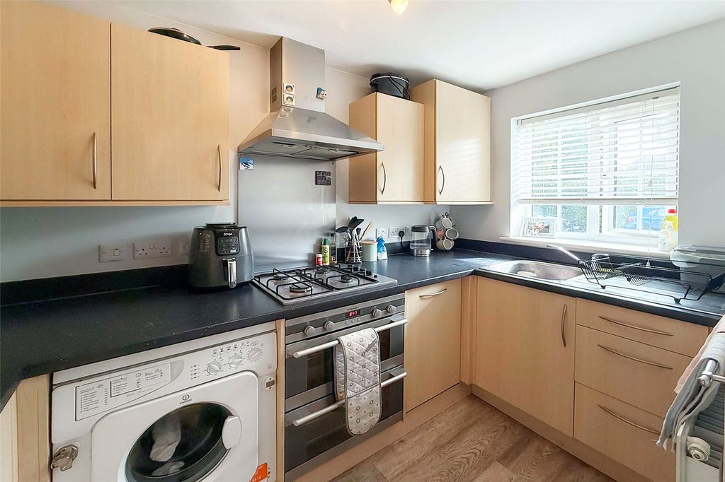 Property photo 3 of 13 Picture No. 25