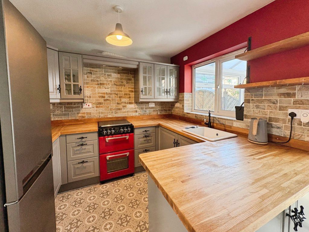 Property photo 2 of 9