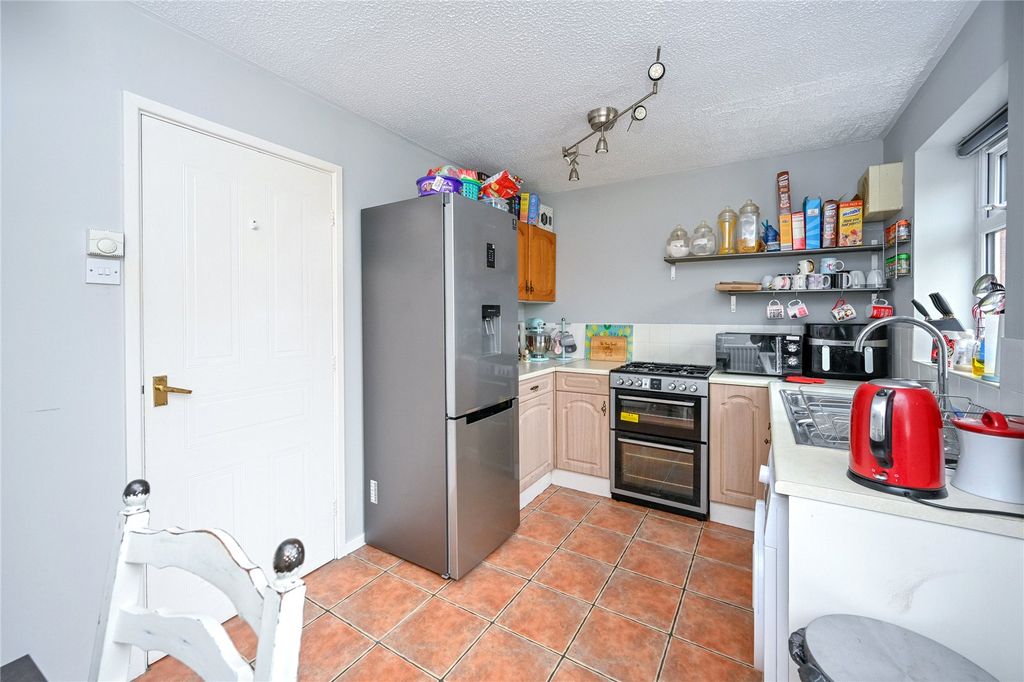 Property photo 2 of 14 Picture No. 18