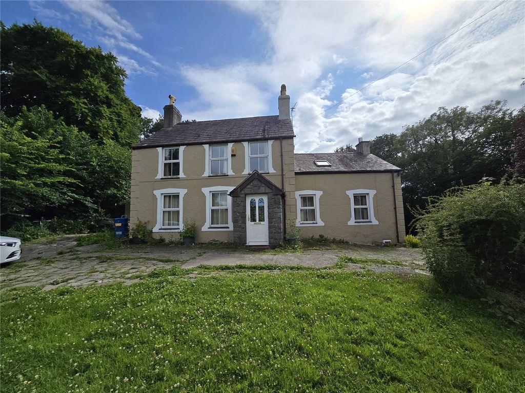 Property photo 1 of 37 Picture No. 42