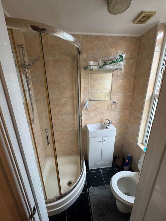 Property photo 3 of 4