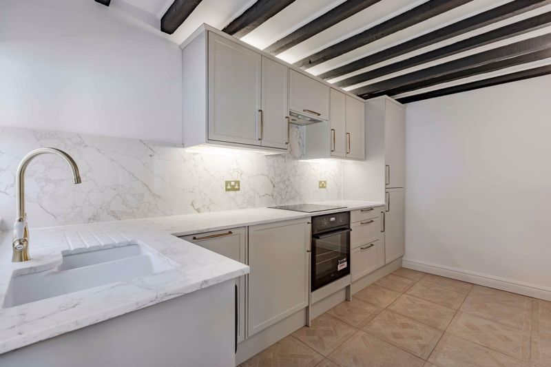 Property photo 3 of 17 Photo 5