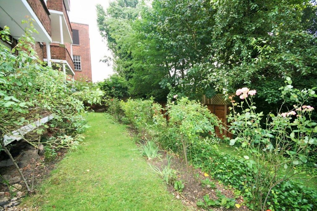 Property photo 3 of 3